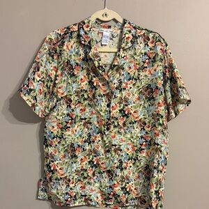 Y2K Anna and Frank Short Sleeve Button-Down Shirt. 100% Silk.  Size Large.